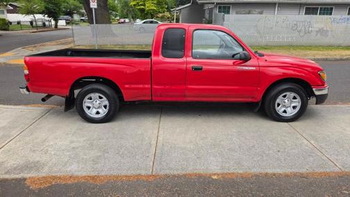 Red 2001 Toyota Tacoma Xtracab