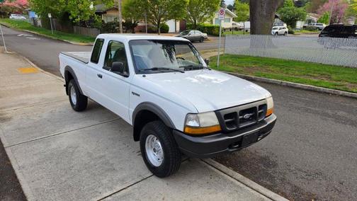 White 1999 Ford Ranger XLT