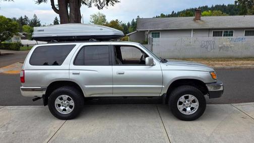 1999 Toyota 4Runner SR5