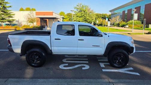 White 2012 Toyota Tacoma 5.0 FT