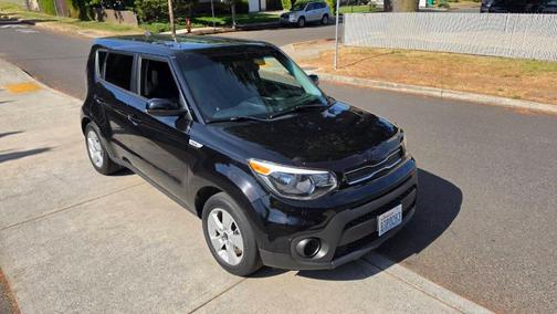 Black 2019 Kia Soul Base