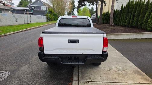 White 2016 Toyota Tacoma SR5