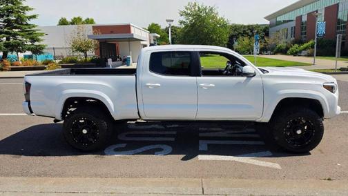 White 2017 Toyota Tacoma TRD Sport