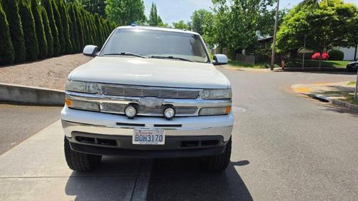 White 2005 Chevrolet Tahoe LT