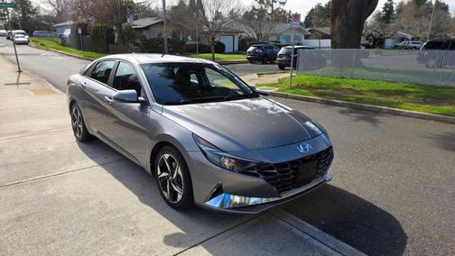 2021 Hyundai ELANTRA SEL