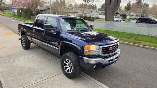 Blue 2005 GMC Sierra 2500 SLE