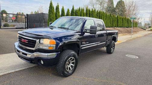 Blue 2005 GMC Sierra 2500 SLE