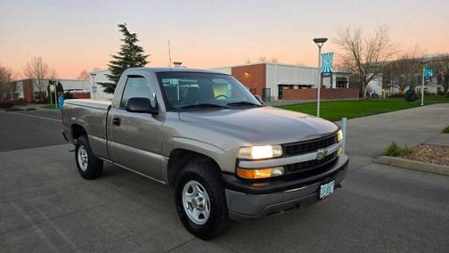 Gold 2001 Chevrolet Silverado 1500 LS