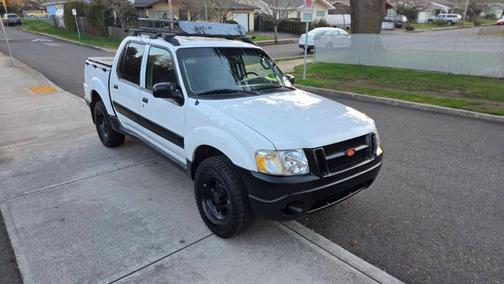 2004 Ford Explorer Sport Trac XLT