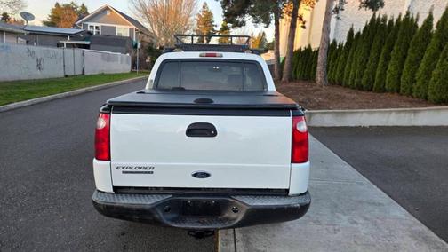 2004 Ford Explorer Sport Trac XLT