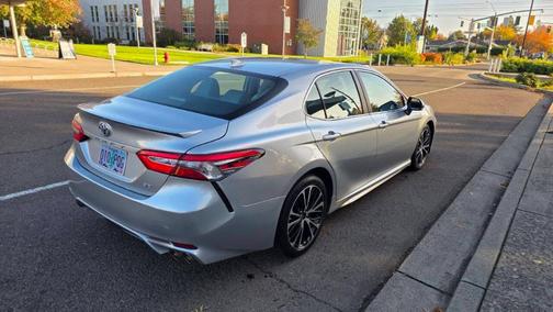 2019 Toyota Camry SE
