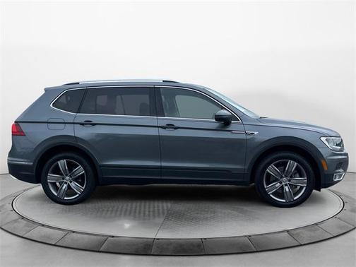 2021 Volkswagen Tiguan 2.0T SE R-Line Black