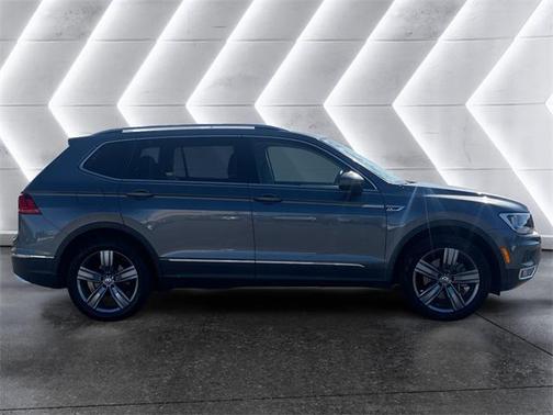 2021 Volkswagen Tiguan 2.0T SE R-Line Black
