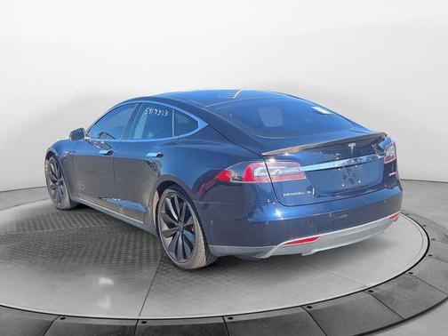 2015 Tesla Model S P85D