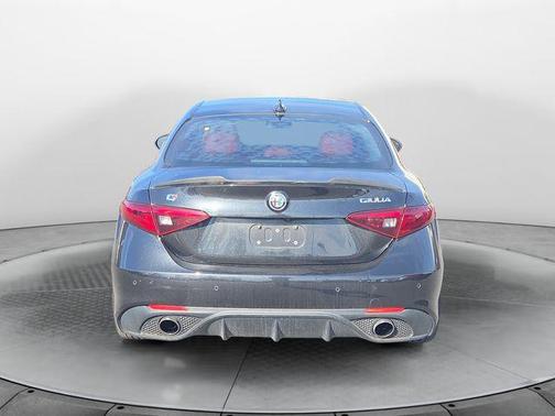 2017 Alfa Romeo Giulia Ti