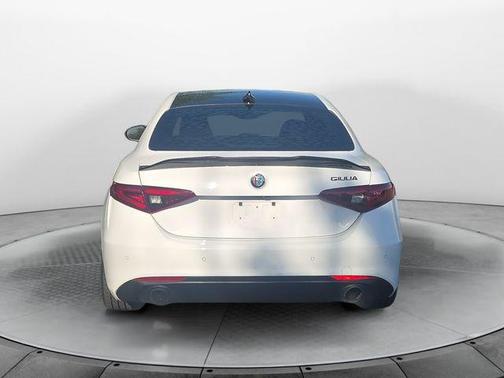 Alfa White 2020 Alfa Romeo Giulia Base