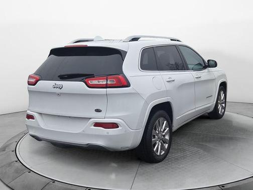 2018 Jeep Cherokee Overland