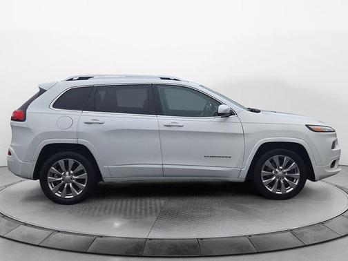 2018 Jeep Cherokee Overland