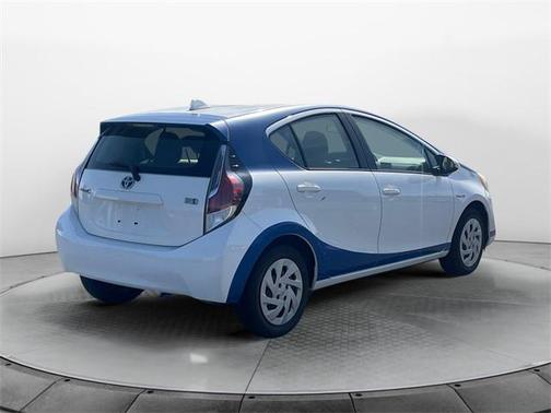 2016 Toyota Prius c Two