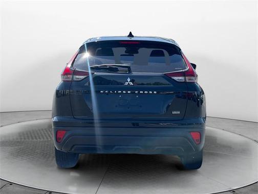 2023 Mitsubishi Eclipse Cross LE