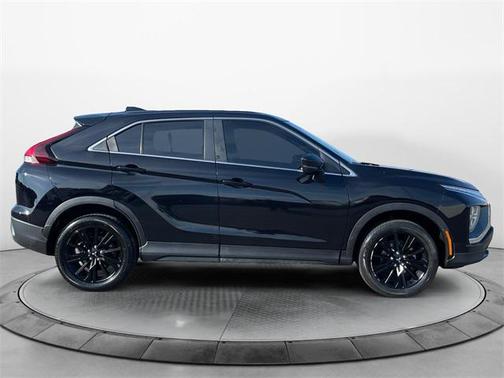2023 Mitsubishi Eclipse Cross LE
