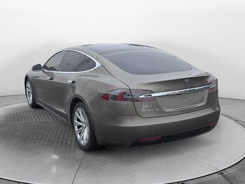 2016 Tesla Model S 75D
