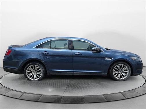 2018 Ford Taurus Limited