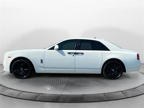 2018 Rolls-Royce Ghost Base