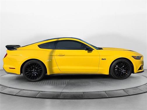 2017 Ford Mustang GT Premium