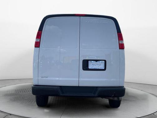 Summit White 2021 Chevrolet Express 2500 RWD 2500 Extended Wheelbase WT