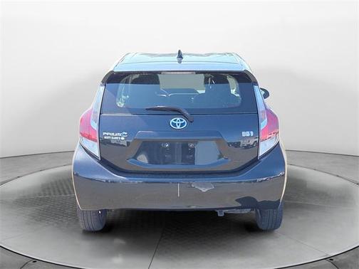 2016 Toyota Prius c Two