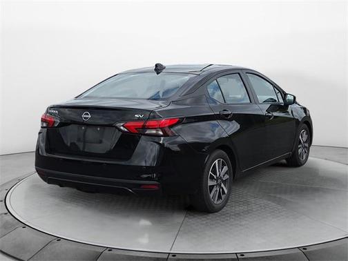 2023 Nissan Versa 1.6 SV