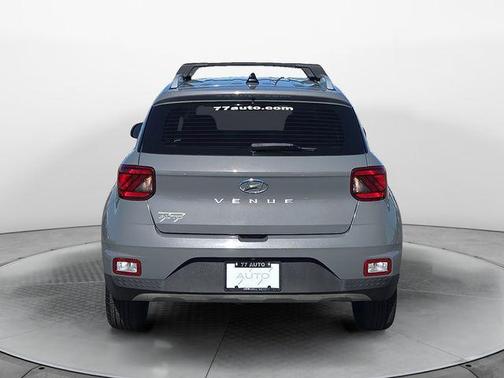 2022 Hyundai VENUE SEL