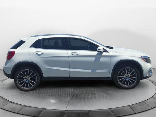 White 2018 Mercedes-Benz GLA 250 4MATIC