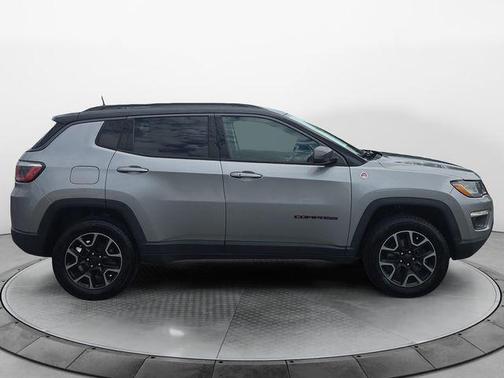 Billet Silver Metallic Clearcoat 2019 Jeep Compass Trailhawk