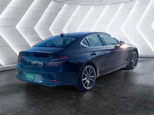 2024 Genesis G70 2.5T RWD