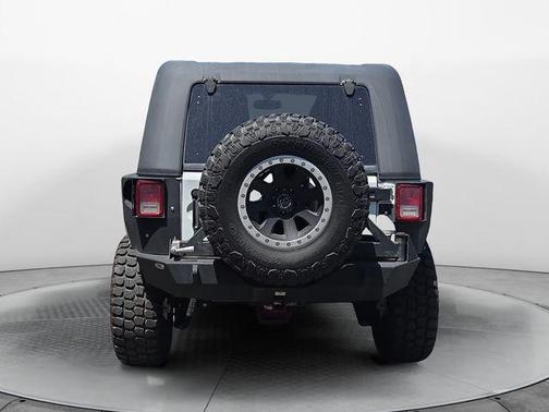 Bright White Clearcoat 2017 Jeep Wrangler Rubicon