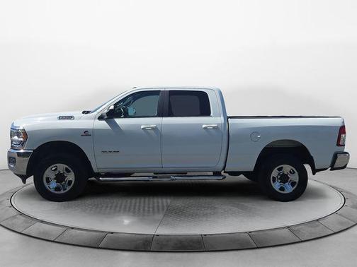 Bright White Clearcoat 2021 RAM 2500 Big Horn Crew Cab 4x4 6'4' Box