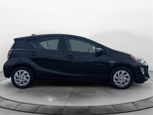 2016 Toyota Prius c Two