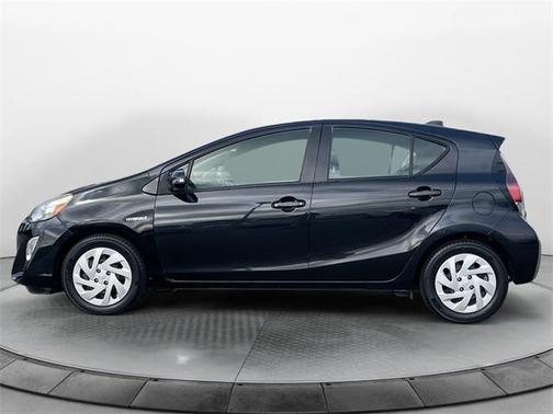 2016 Toyota Prius c Two