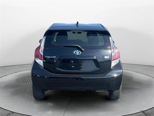 2016 Toyota Prius c Two