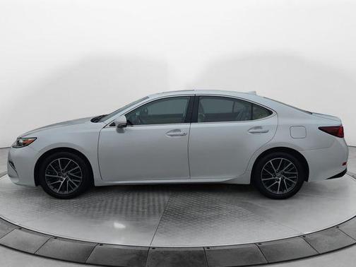 2017 Lexus ES 350 Base