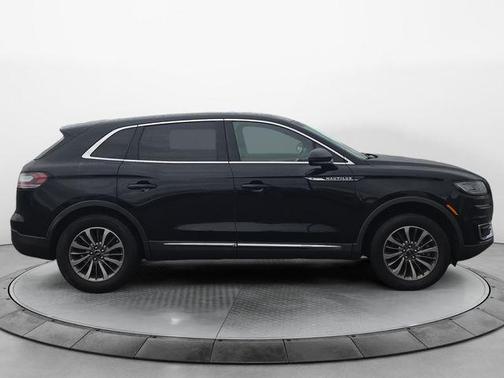 2020 Lincoln Nautilus Standard