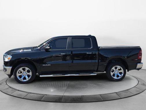 Diamond Black Crystal Pearlcoat 2020 RAM 1500 Big Horn/Lone Star