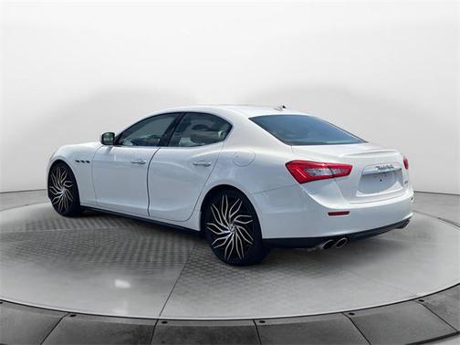 2015 Maserati Ghibli Base