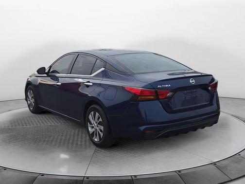 2022 Nissan Altima S FWD