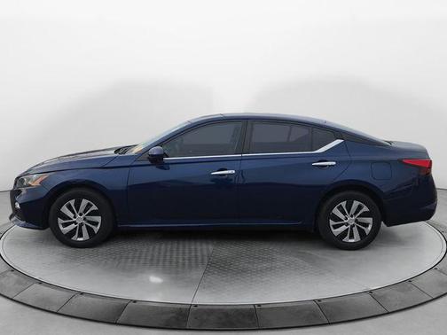 2022 Nissan Altima S FWD