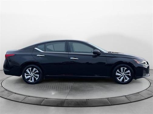 2023 Nissan Altima S FWD