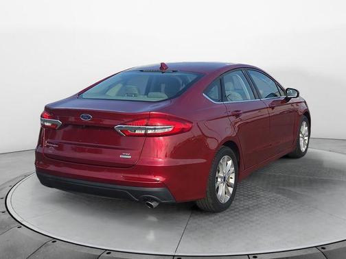 Ruby Red Metallic Tinted Clearcoat 2019 Ford Fusion SE