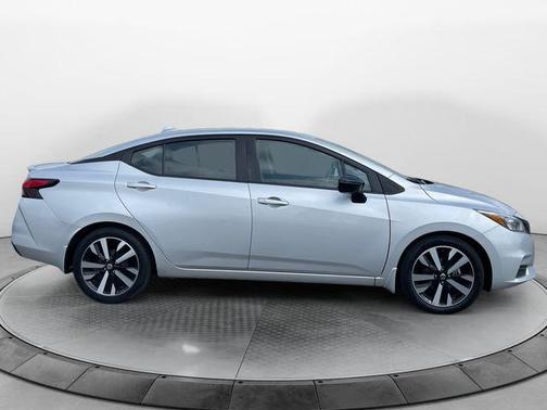 2022 Nissan Versa 1.6 S